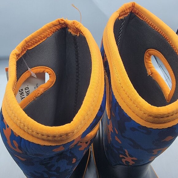 Bogs Grasp New Camo Kids 6 Black Blue Orange Rain Boots Waterproof Outdoors - Picture 9 of 13